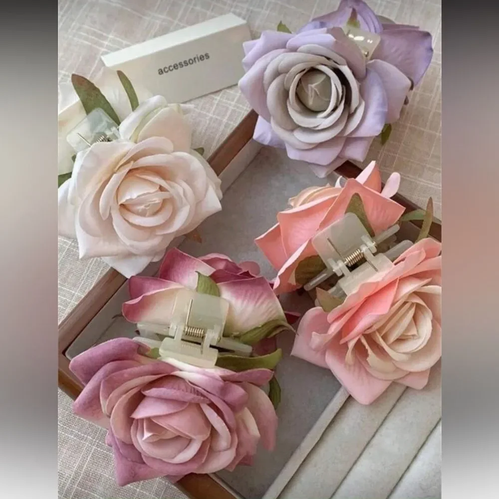 Floral Rose Hair Clip in Lavender A1604